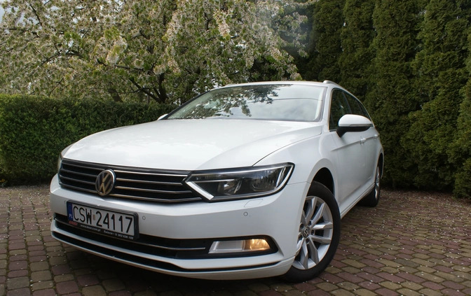 Volkswagen Passat cena 41900 przebieg: 279000, rok produkcji 2015 z Brańsk małe 742